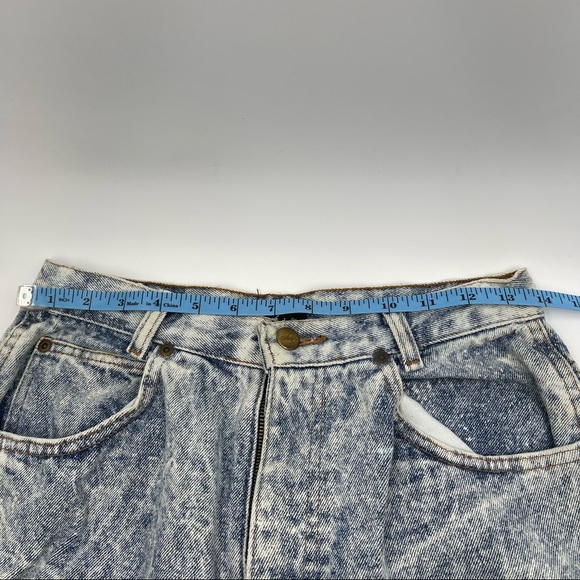 Vintage Chic High Waisted Acid Wash Jeans - Picture 8 of 10
